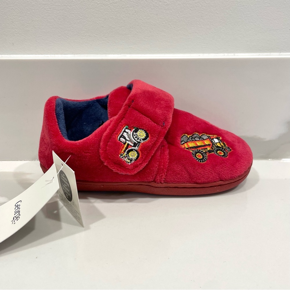 🟠5/$25 NEW George Construction Vehicle Velcro Slippers (size 5/6, 7/8 & 9/10)